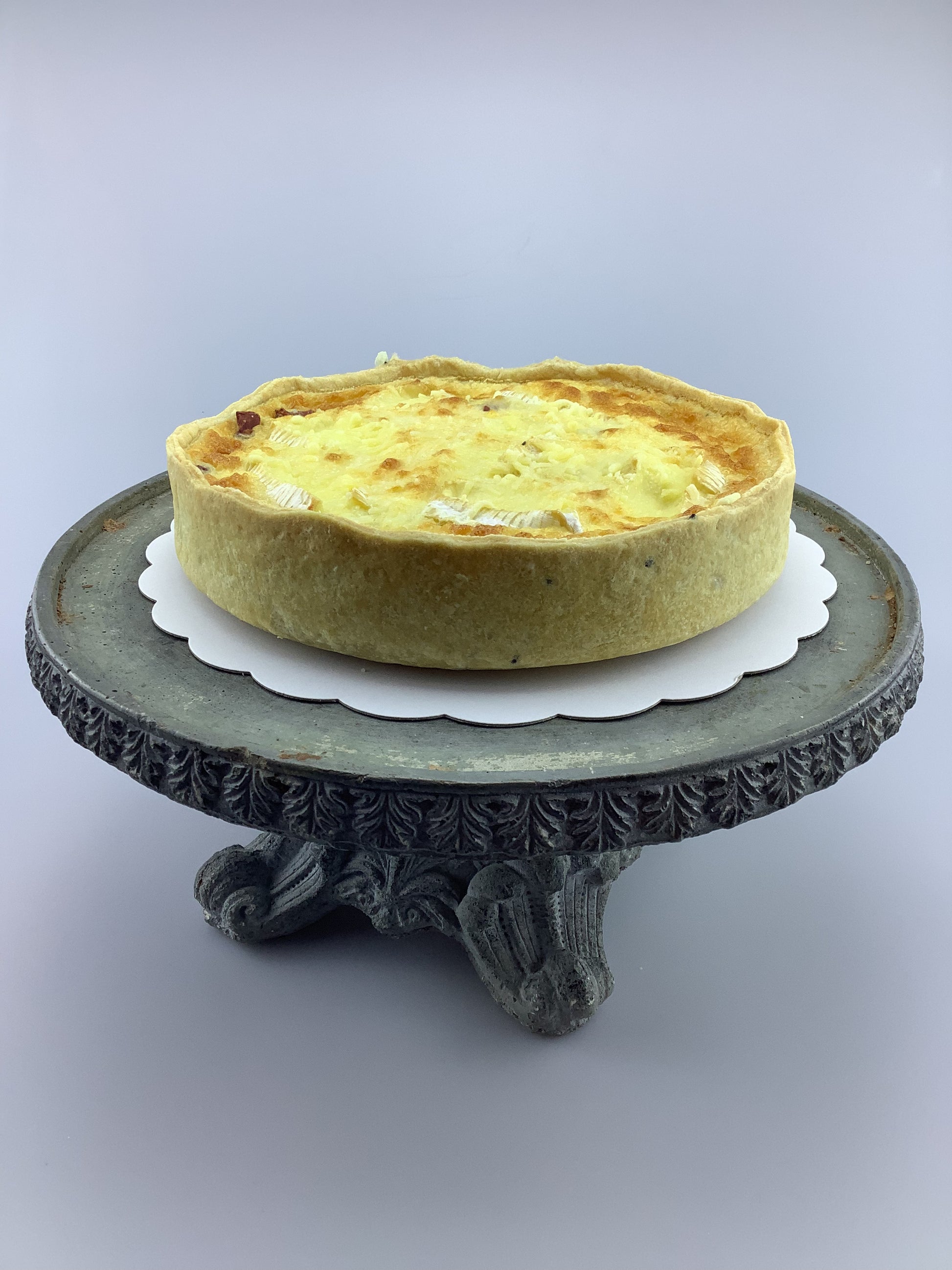 Quiche met aardappelen, spek en brie