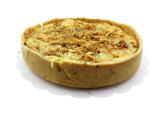 Quiche met gekarameliseerde ui en cheddar